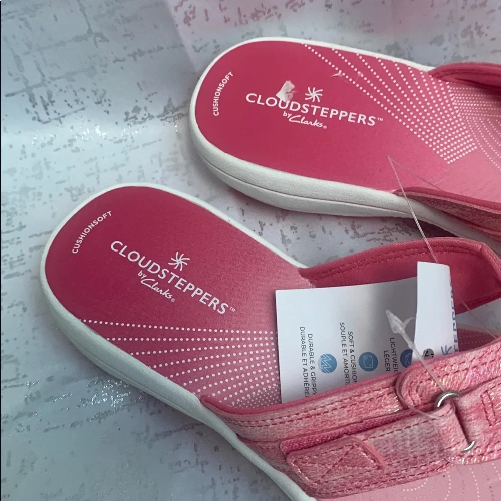 Cloudsteppers by Clarks Pink Women's Thong Sandals